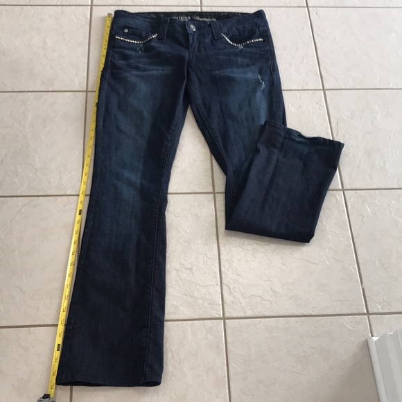 Guess premium denim with stone details. - Picture 11 of 15